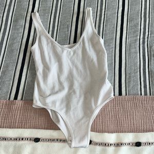 Ribbed White Bodsuit